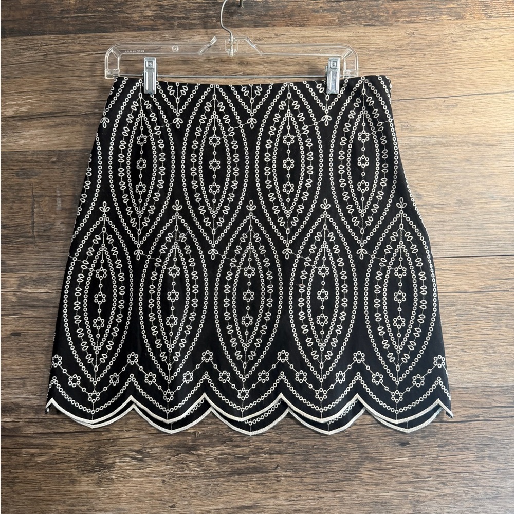 LOFT Black‎ and White Patterned Mini Skirt